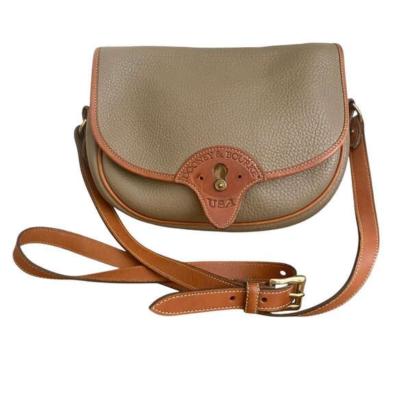 Vintage Dooney & Bourke Cavalry Trooper Crossbody Tan Purse Bag
